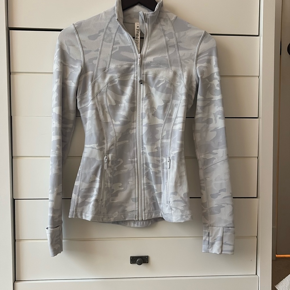 Lululemon grey camo zip up jacket